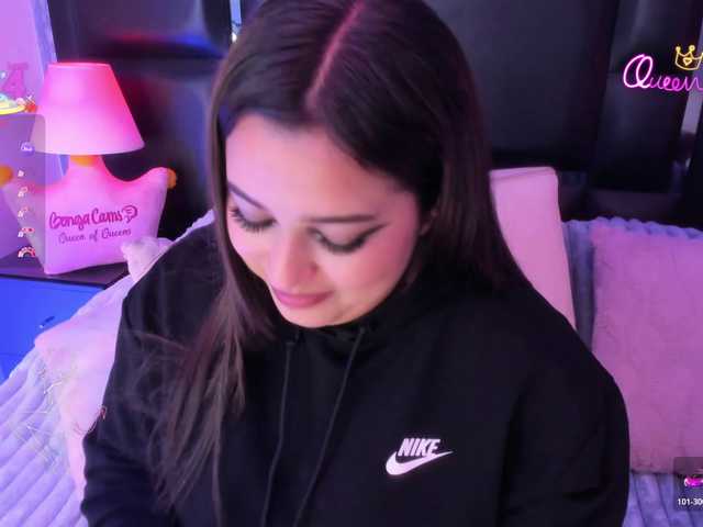 EinnyMure live cam on BongaCams