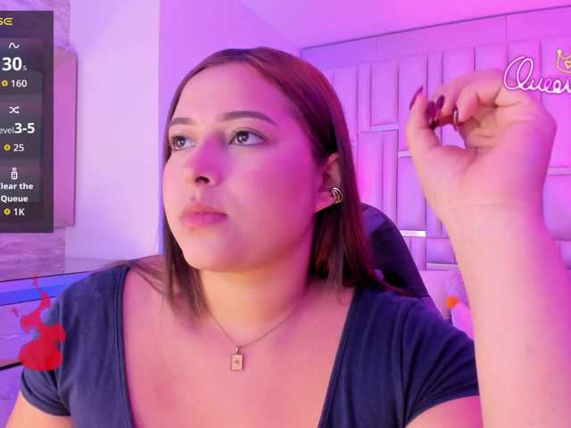 EinnyMure live cam on BongaCams