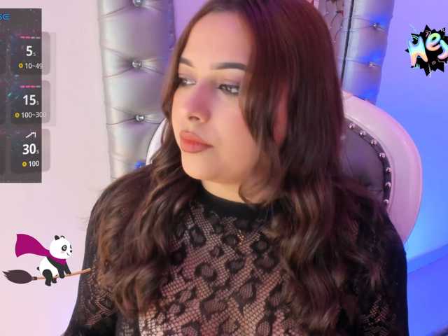 EinnyMure live cam on BongaCams