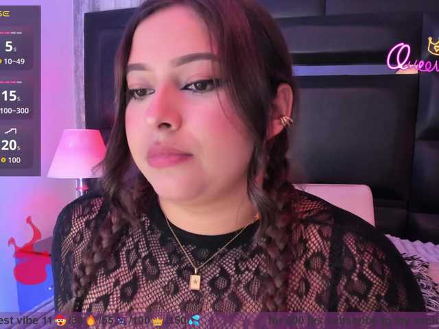 EinnyMure live webcam show