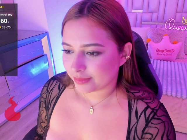 EinnyMure live cam on BongaCams