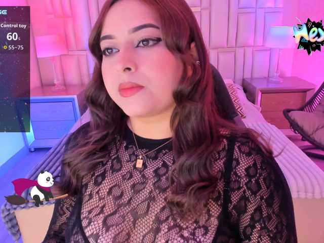 EinnyMure live cam on BongaCams
