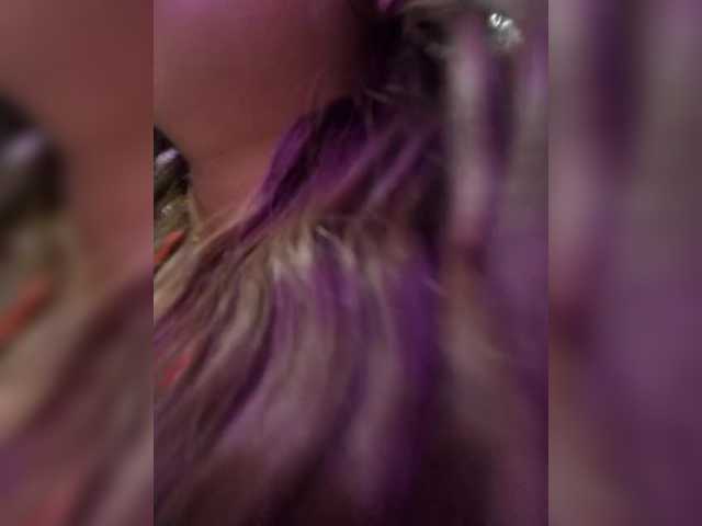 EinnyMure live cam on BongaCams