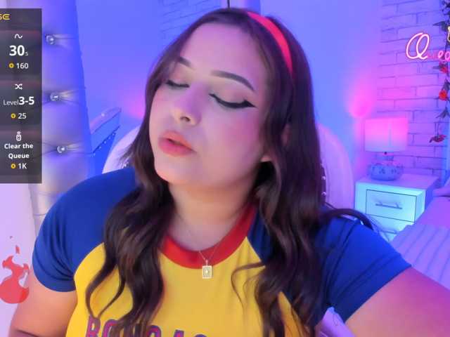 EinnyMure live cam on BongaCams