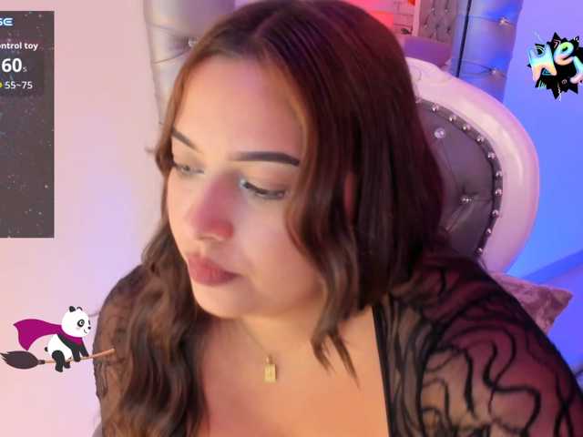 EinnyMure live cam on BongaCams