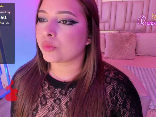 EinnyMure live cam on BongaCams