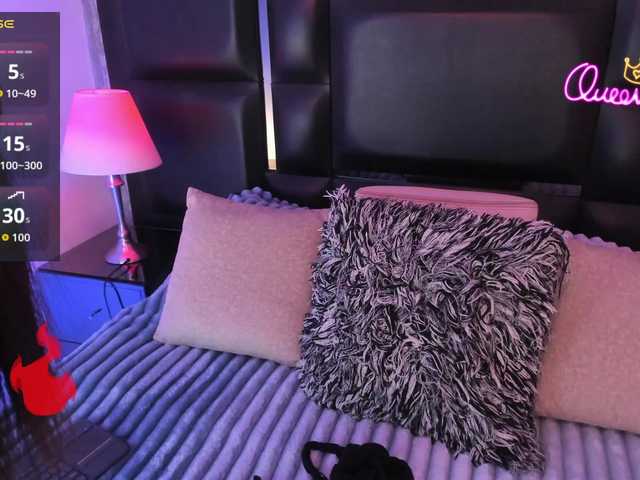 EinnyMure live cam on BongaCams
