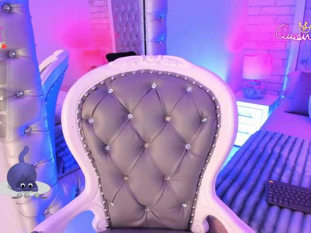 EinnyMure's BongaCams show and profile