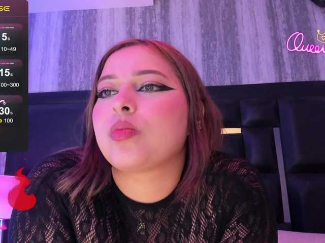 EinnyMure live cam on BongaCams