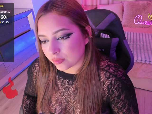 EinnyMure live cam on BongaCams