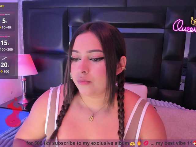 EinnyMure live cam on BongaCams