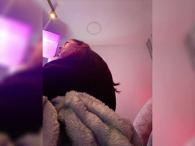 EinnyMure live cam on BongaCams