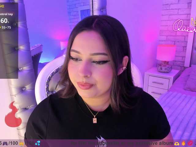 EinnyMure live webcam show