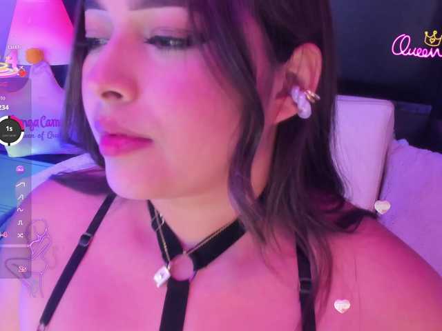 EinnyMure live cam on BongaCams