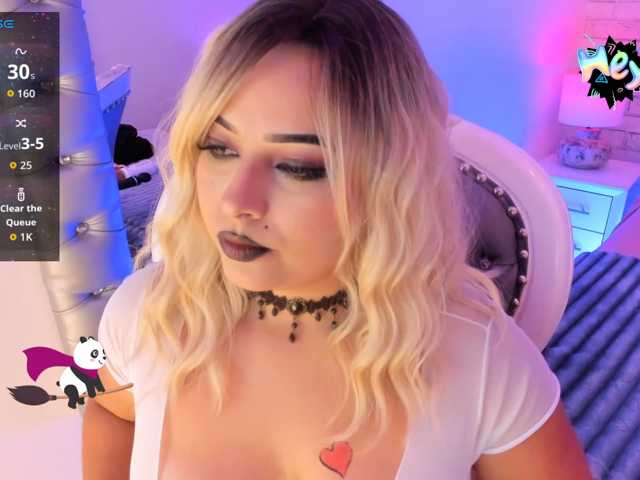 EinnyMure, en vivo ahora en BongaCams