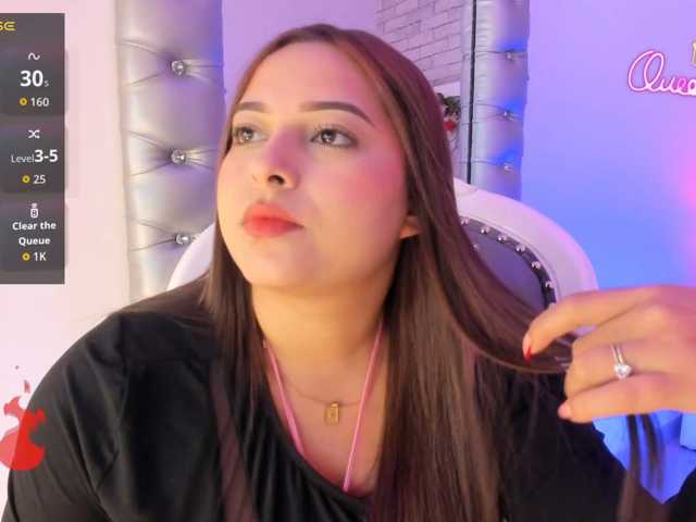 EinnyMure live cam on BongaCams