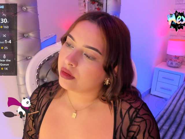 EinnyMure live cam on BongaCams