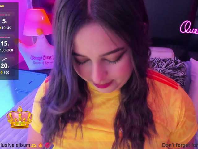 EinnyMure live cam on BongaCams