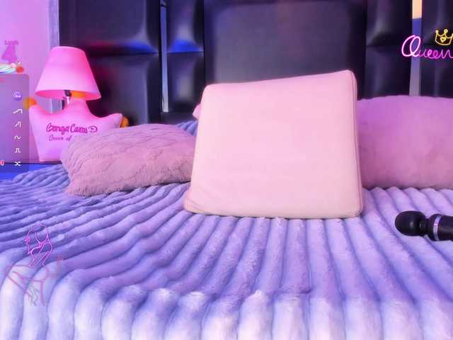 EinnyMure live cam on BongaCams