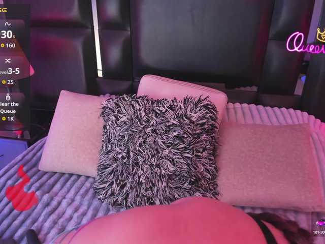 EinnyMure live cam on BongaCams
