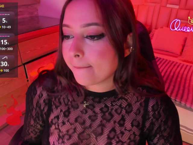 EinnyMure live cam on BongaCams