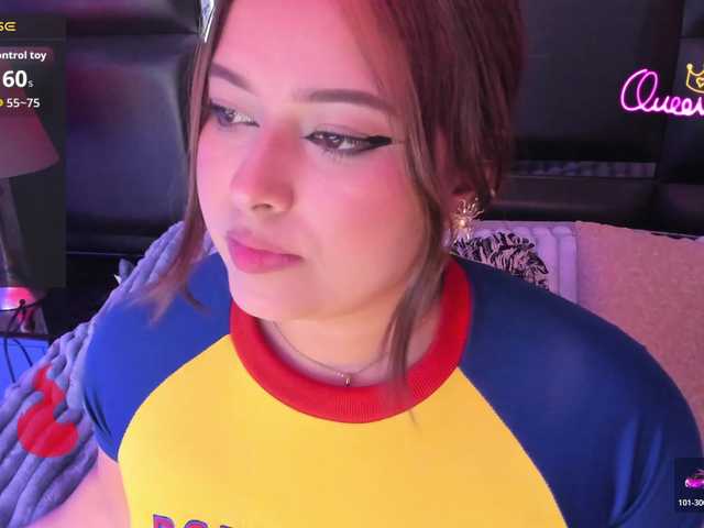 EinnyMure live cam on BongaCams