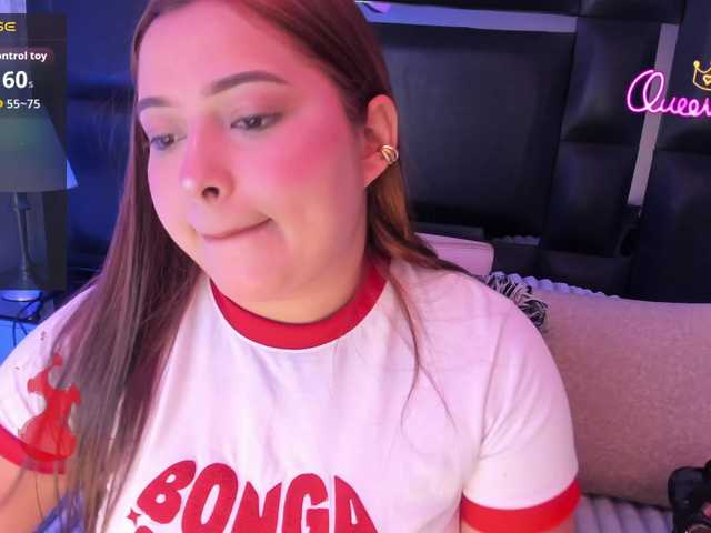 EinnyMure live cam on BongaCams