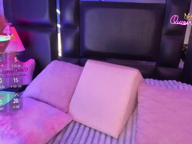 EinnyMure live cam on BongaCams