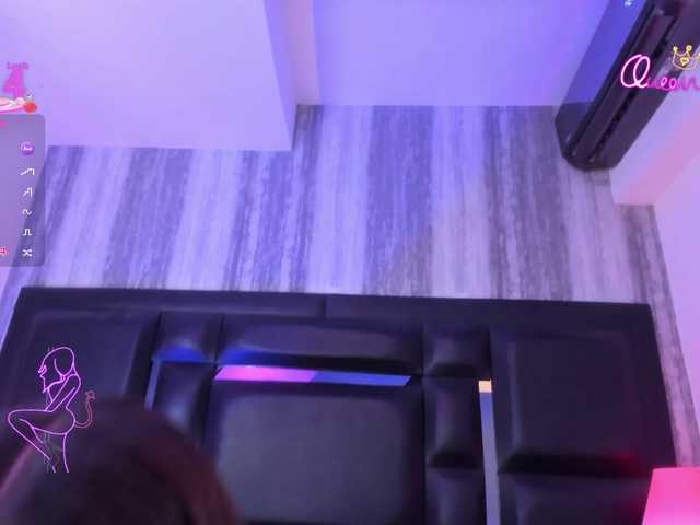 EinnyMure live cam on BongaCams