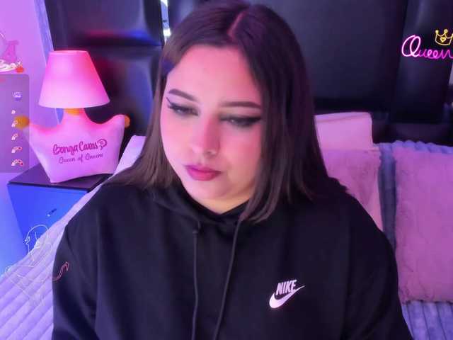 EinnyMure live cam on BongaCams