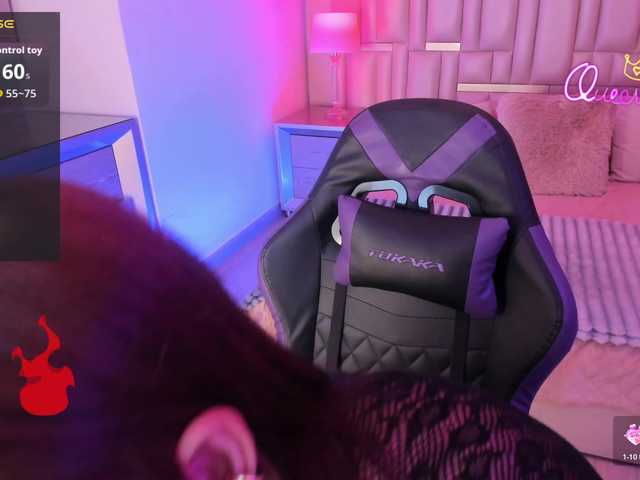 EinnyMure live cam on BongaCams