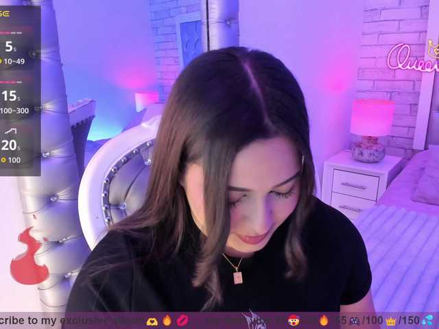 EinnyMure live cam on BongaCams