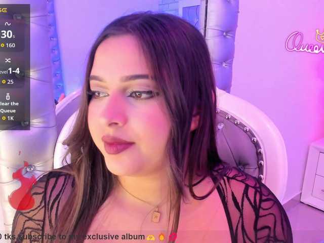 EinnyMure live cam on BongaCams