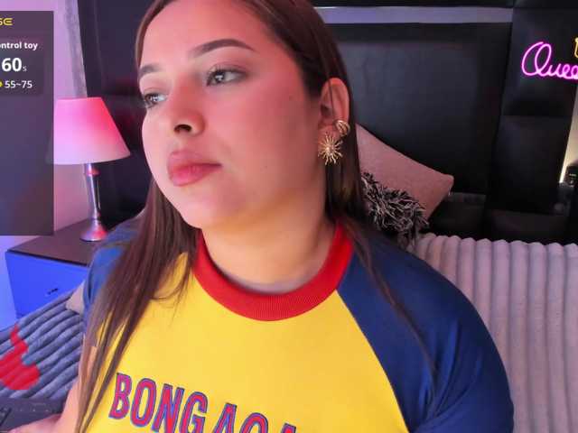 EinnyMure live cam on BongaCams