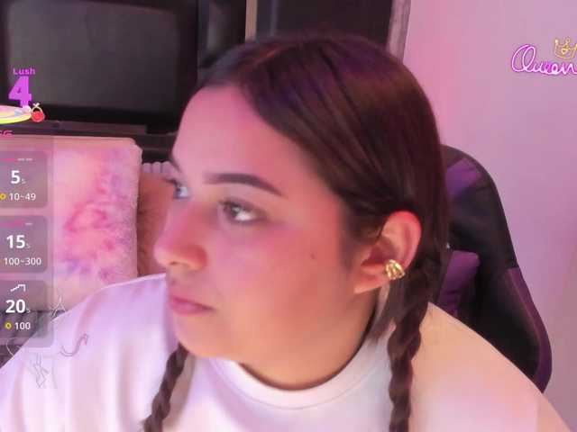 EinnyMure live cam on BongaCams
