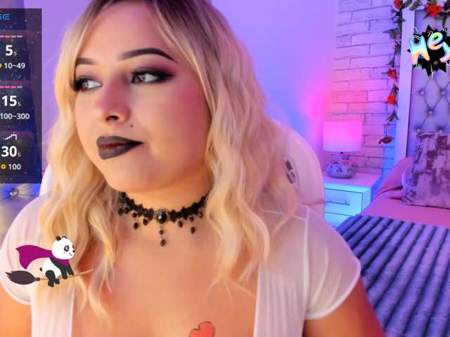 EinnyMure, en directo ahora en BongaCams