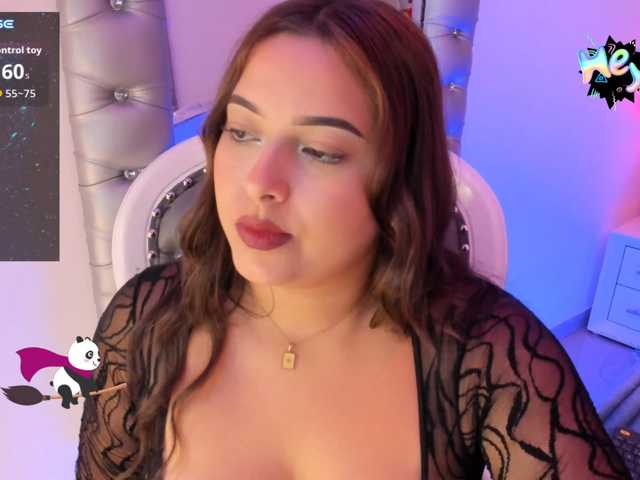 EinnyMure live cam on BongaCams