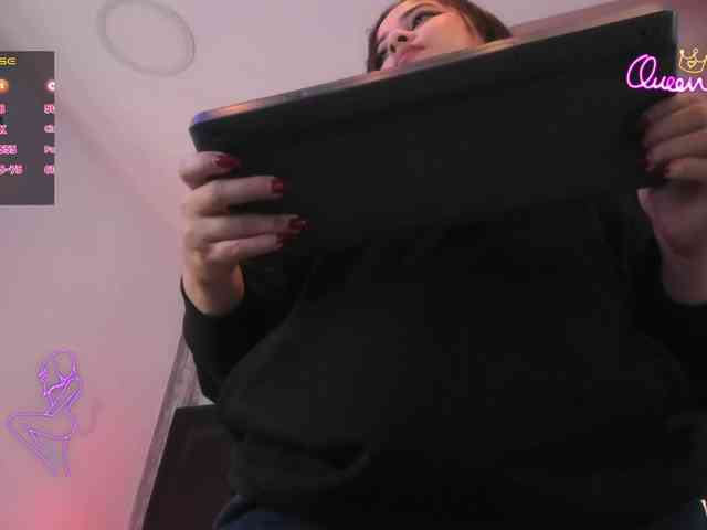 EinnyMure Live Webcam on BongaCams