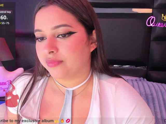 EinnyMure Live Webcam on BongaCams