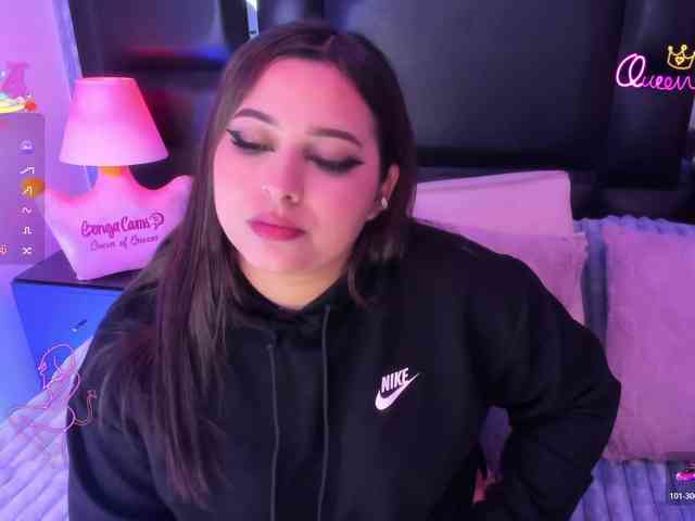 EinnyMure Live Webcam on BongaCams