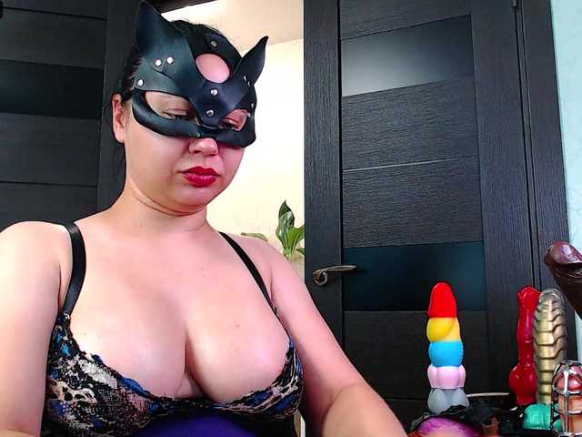 Lilydomi live cam on BongaCams