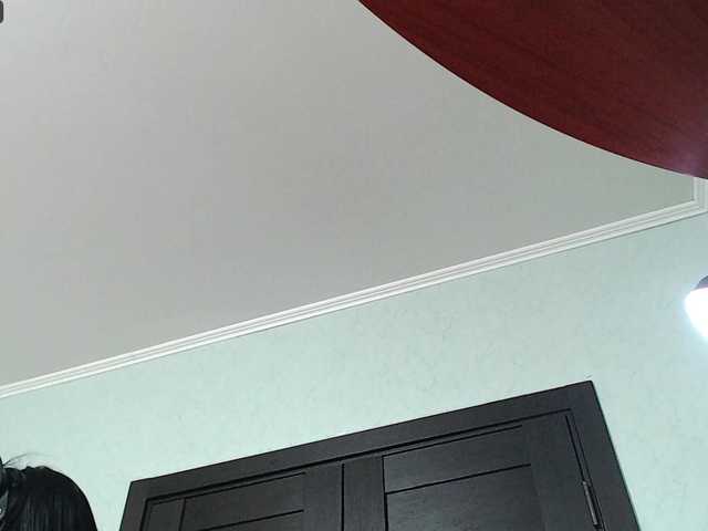 Lilydomi — live female cam