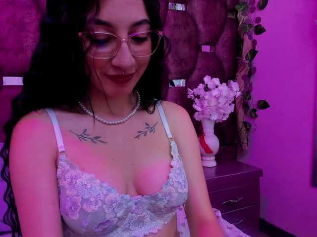 kattyqueenn live cam on BongaCams