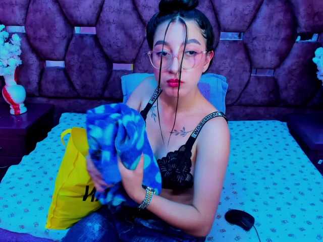 kattyqueenn live cam on BongaCams