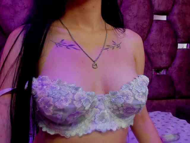 kattyqueenn webcam