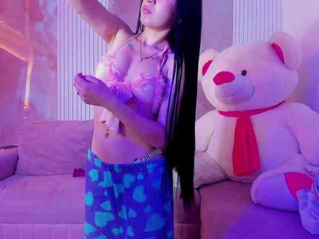 kattyqueenn webcam