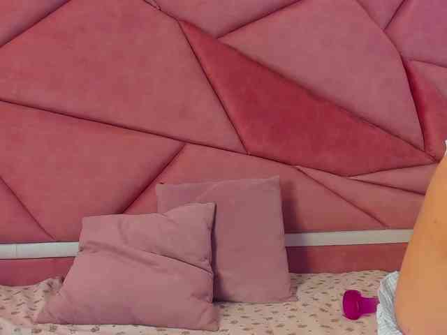 kattyqueenn webcam