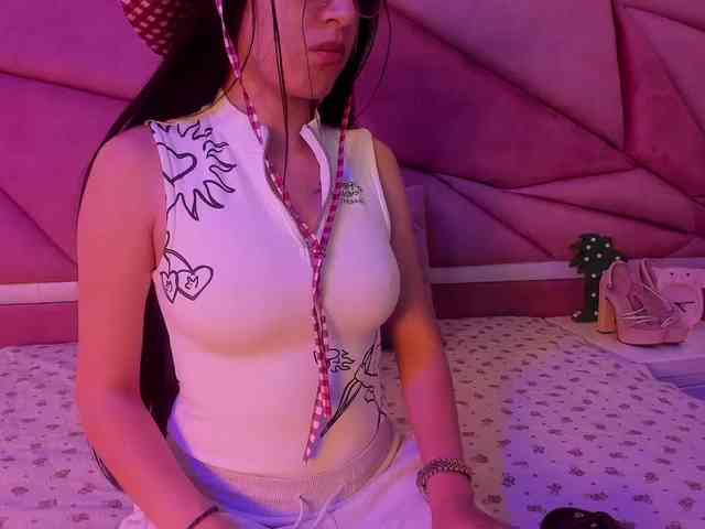 kattyqueenn webcam