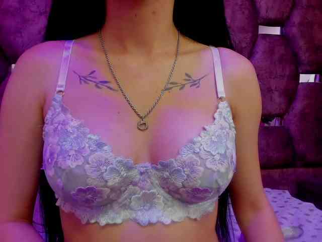 kattyqueenn webcam