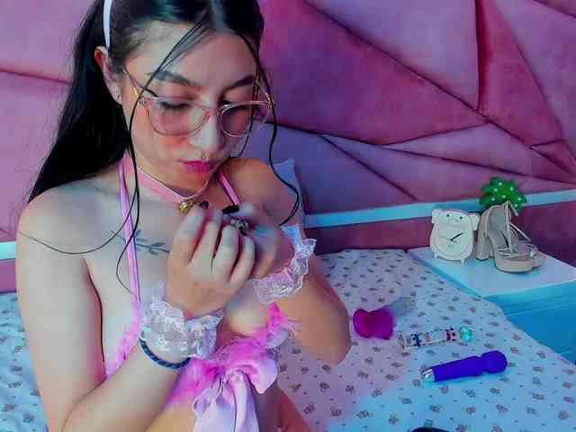kattyqueenn webcam